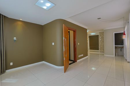 Sala de apartamento à venda com 3 quartos, 109m² em Santo Antônio, Belo Horizonte