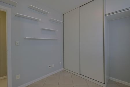 Apartamento à venda com 109m², 3 quartos e 2 vagasSuíte 2