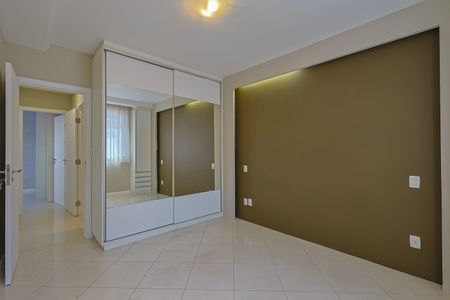 Apartamento à venda com 109m², 3 quartos e 2 vagasSuíte 3