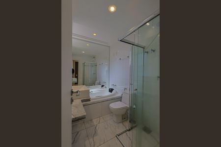 Apartamento à venda com 109m², 3 quartos e 2 vagasBanheiro da Suíte 3