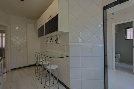 Apartamento à venda com 109m², 3 quartos e 2 vagasCozinha