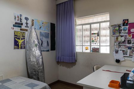 Casa para alugar com 174m², 3 quartos e 3 vagas Casa para alugar com 174m², 3 quartos e 3 vagasQuarto 2