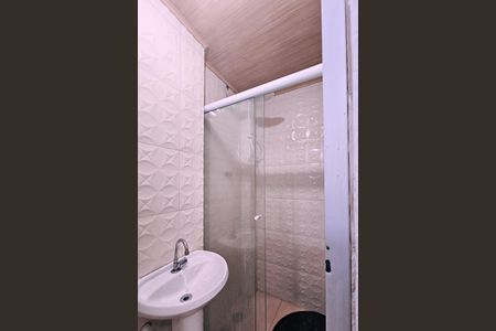 Casa para alugar com 30m², 1 quarto e sem vagaBanheiro