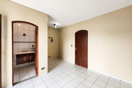 Casa para alugar com 237m², 3 quartos e 5 vagas Casa para alugar com 237m², 3 quartos e 5 vagasSuíte