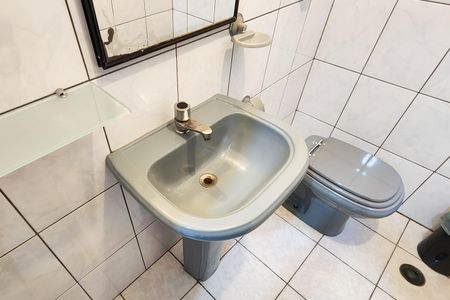 Casa para alugar com 237m², 3 quartos e 5 vagas Casa para alugar com 237m², 3 quartos e 5 vagasLavabo