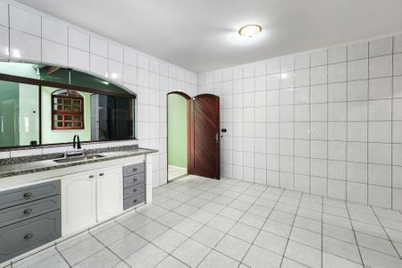 Casa para alugar com 237m², 3 quartos e 5 vagas Casa para alugar com 237m², 3 quartos e 5 vagasCozinha