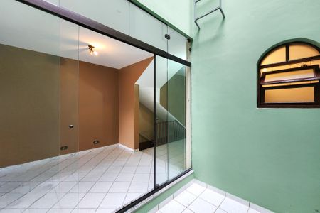 Casa para alugar com 237m², 3 quartos e 5 vagas Casa para alugar com 237m², 3 quartos e 5 vagasSala