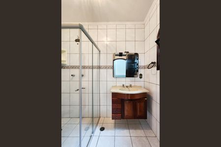 Casa para alugar com 237m², 3 quartos e 5 vagas Casa para alugar com 237m², 3 quartos e 5 vagasBanheiro Social