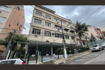 Apartamento para alugar com 172m², 3 quartos e 1 vagaFachada