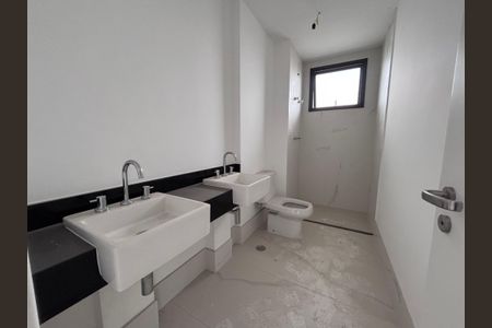 Apartamento à venda com 154m², 2 quartos e 2 vagas Apartamento à venda com 154m², 2 quartos e 2 vagasBanheiro Social