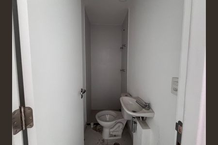 Apartamento à venda com 154m², 2 quartos e 2 vagas Apartamento à venda com 154m², 2 quartos e 2 vagasBanheiro da Suíte