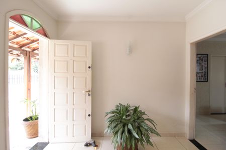 Casa para alugar com 154m², 3 quartos e 2 vagasSala