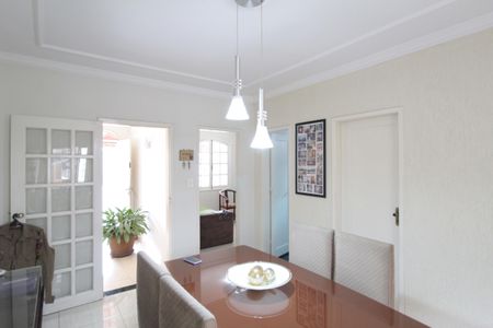 Casa para alugar com 154m², 3 quartos e 2 vagasCopa