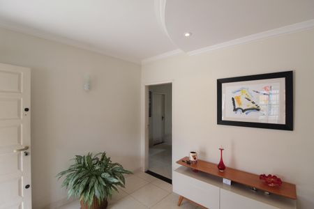 Casa para alugar com 154m², 3 quartos e 2 vagasSala