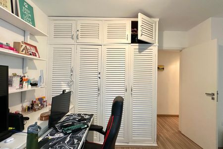 Apartamento para alugar com 101m², 3 quartos e 1 vagaQuarto 2