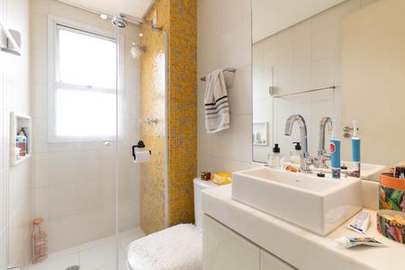 Apartamento à venda com 67m², 2 quartos e 1 vagaBanheiro da Suíte