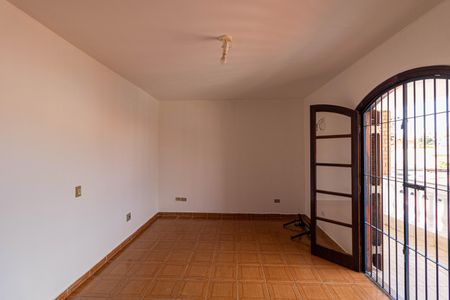 Casa à venda com 110m², 3 quartos e 2 vagasQuarto 3