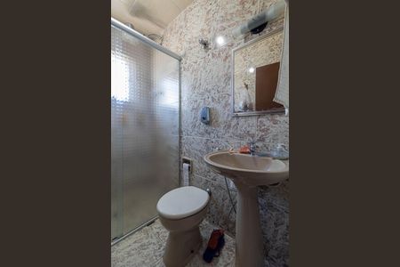 Casa à venda com 110m², 3 quartos e 2 vagasBanheiro 