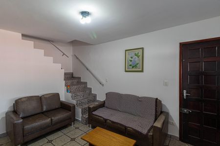 Casa à venda com 110m², 3 quartos e 2 vagasSala
