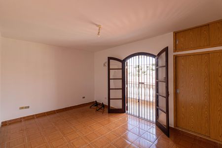 Casa à venda com 110m², 3 quartos e 2 vagasQuarto 3