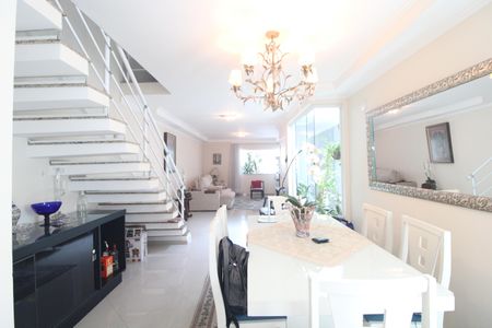 Sala de casa para alugar com 3 quartos, 170m² em Vila Sao Paulo, São Paulo