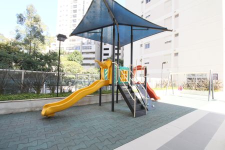 Apartamento para alugar com 90m², 3 quartos e 2 vagasÁrea comum - Playground