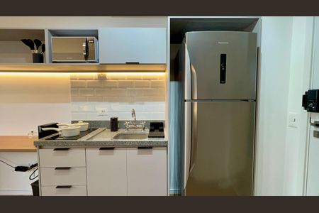 Studio para alugar com 24m², 1 quarto e sem vaga Studio para alugar com 24m², 1 quarto e sem vagaCozinha