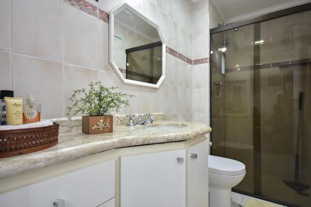 Apartamento à venda com 167m², 3 quartos e 3 vagasBanheiro Suíte 1