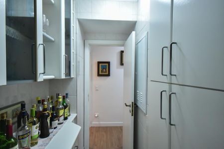Apartamento à venda com 167m², 3 quartos e 3 vagasArmário do Corredor