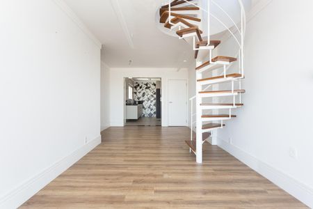 Apartamento para alugar com 182m², 3 quartos e 2 vagas Apartamento para alugar com 182m², 3 quartos e 2 vagasSala