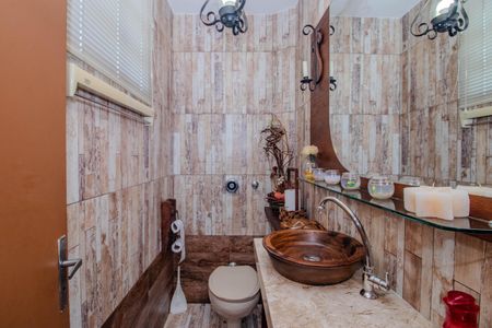 Apartamento à venda com 176m², 2 quartos e 2 vagas Apartamento à venda com 176m², 2 quartos e 2 vagasLavabo