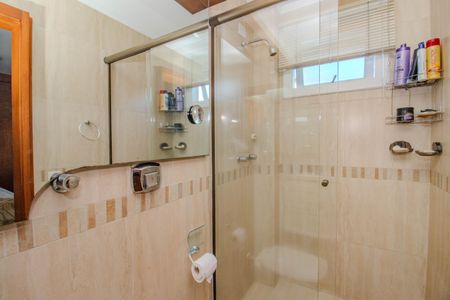 Apartamento à venda com 176m², 2 quartos e 2 vagas Apartamento à venda com 176m², 2 quartos e 2 vagasBanheiro da Suíte