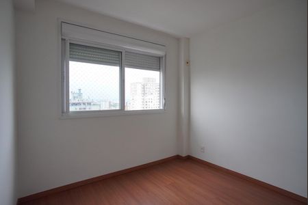 Apartamento para alugar com 74m², 2 quartos e 1 vagaSuíte