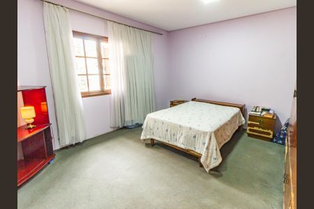 Casa para alugar com 350m², 4 quartos e 3 vagasSuíte