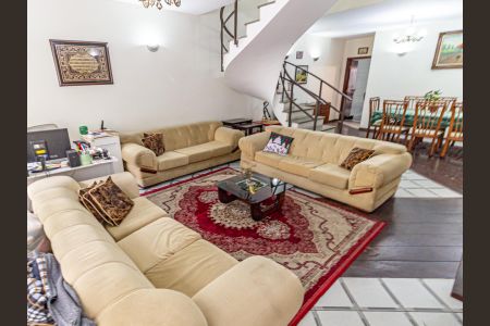 Casa para alugar com 350m², 4 quartos e 3 vagasSala