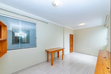 Apartamento à venda com 75m², 2 quartos e 1 vaga Apartamento à venda com 75m², 2 quartos e 1 vagaSala