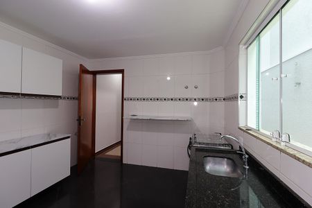 Casa para alugar com 128m², 3 quartos e 2 vagasCozinha