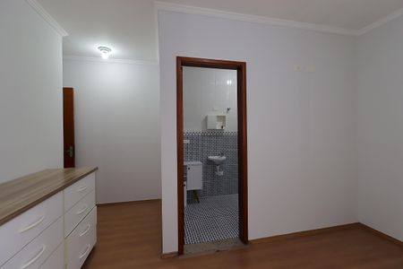Casa para alugar com 128m², 3 quartos e 2 vagasSuíte