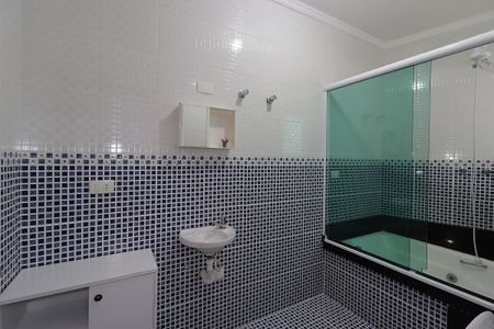 Casa para alugar com 128m², 3 quartos e 2 vagasBanheiro da Suíte