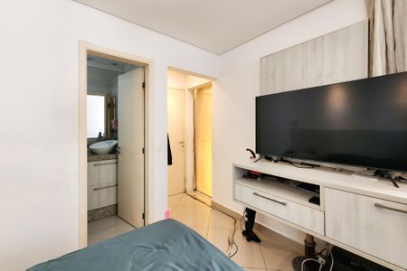Apartamento à venda com 67m², 3 quartos e 2 vagas Apartamento à venda com 67m², 3 quartos e 2 vagasSuíte