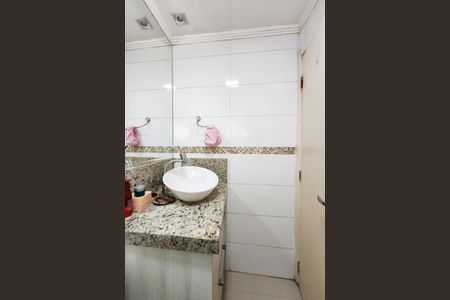Apartamento à venda com 67m², 3 quartos e 2 vagas Apartamento à venda com 67m², 3 quartos e 2 vagasBanheiro da Suíte