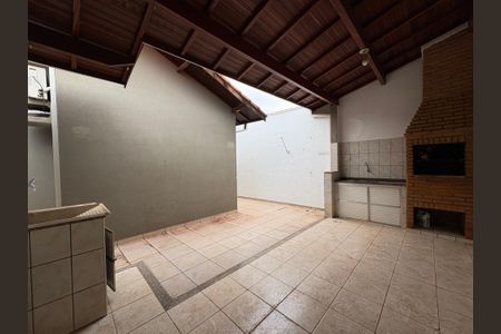 Casa de condomínio para alugar com 138m², 3 quartos e 2 vagasChurrasqueira