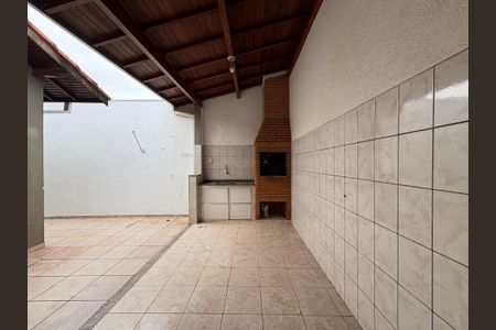 Casa de condomínio para alugar com 138m², 3 quartos e 2 vagasChurrasqueira