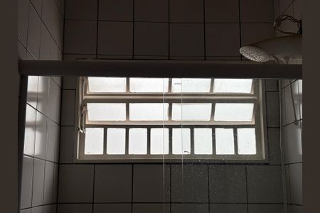 Casa de condomínio para alugar com 138m², 3 quartos e 2 vagasBanheiro da Suíte