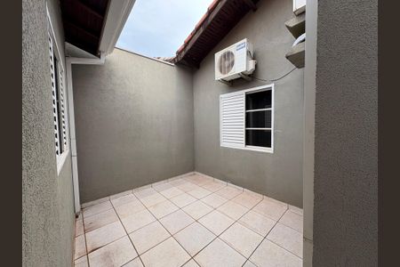 Casa de condomínio para alugar com 138m², 3 quartos e 2 vagasÁrea de Serviço