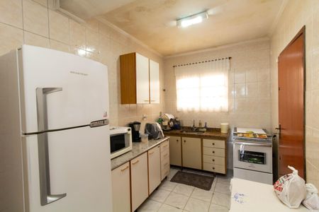 Casa para alugar com 120m², 3 quartos e 3 vagasCozinha