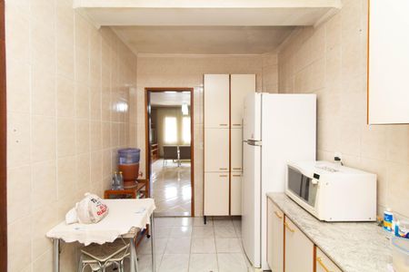 Casa para alugar com 120m², 3 quartos e 3 vagasCozinha