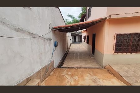 Casa à venda com 254m², 4 quartos e 4 vagasGaragem
