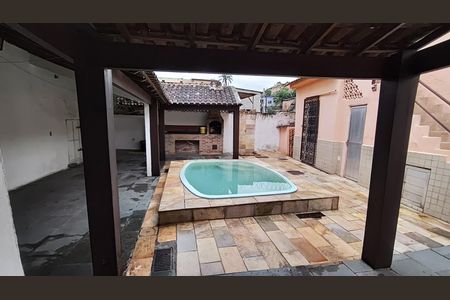 Casa à venda com 254m², 4 quartos e 4 vagasÁrea comum - Piscina