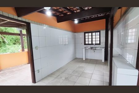 Casa à venda com 254m², 4 quartos e 4 vagasCozinha 2